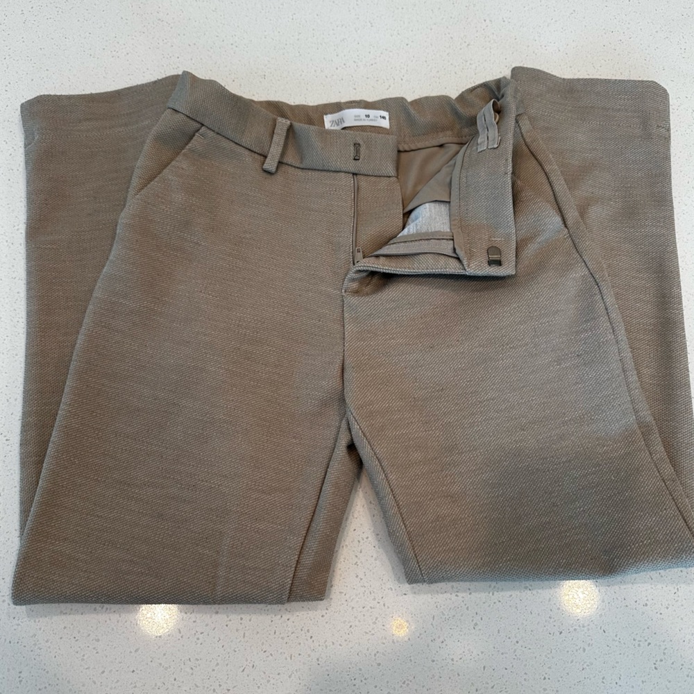 Zara boys pants. SZ10/140